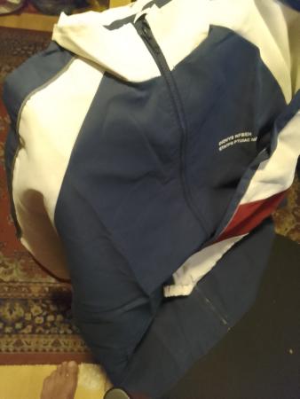 Neue Wind Jacke 90s Stil 2XL. 75cm lang, 61 cm breit