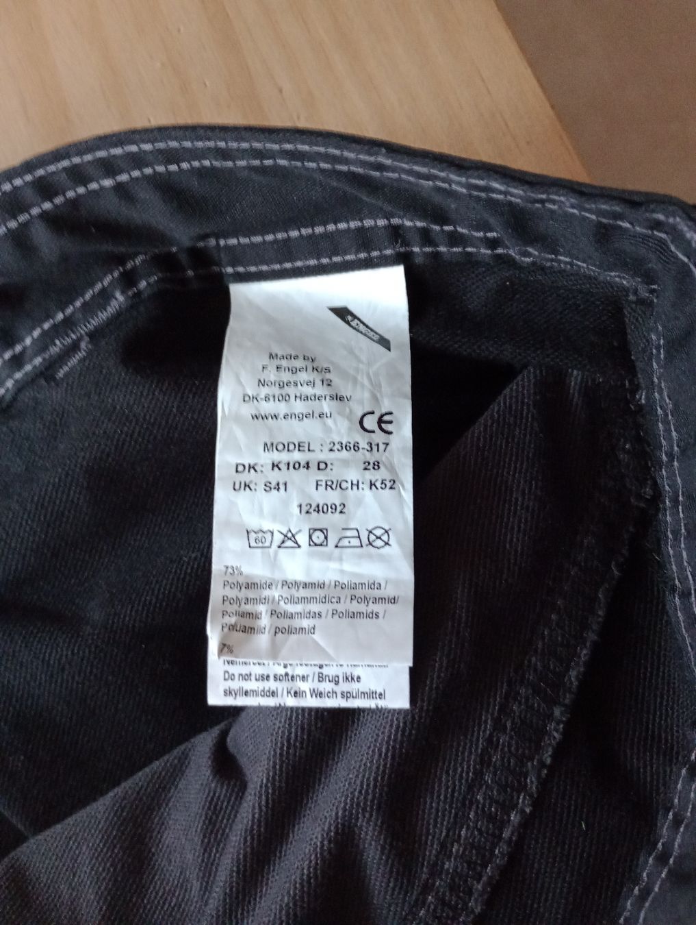Pantaloni: Arbeiterhose grau-schwarz, Grösse 52, es fehlt ein Knopf – Usato da Marbach LU venduto da antanarivo 6