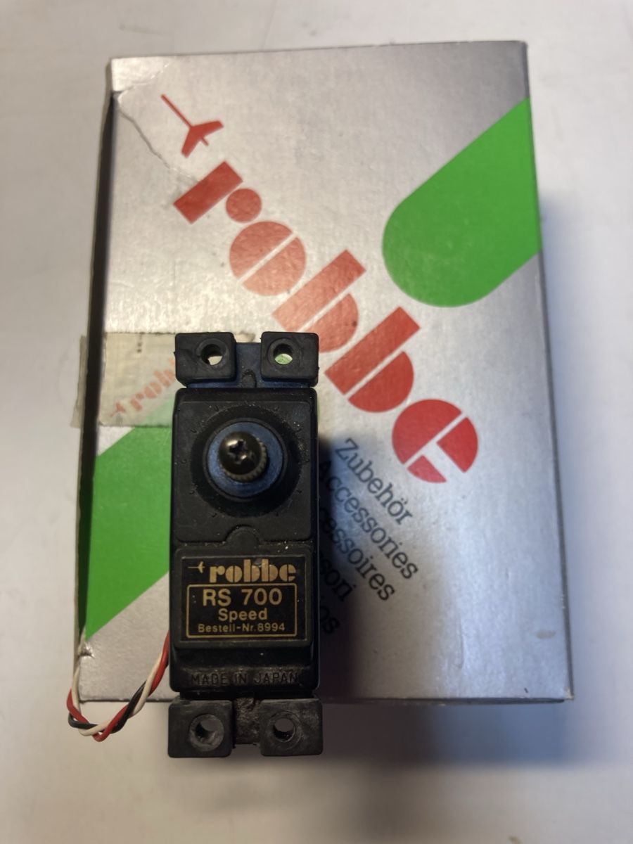 Robbe Modellismo RC: ROBBE-Servos für Modellbau – Usato da Kehrsatz venduto da TAURUS1954 9