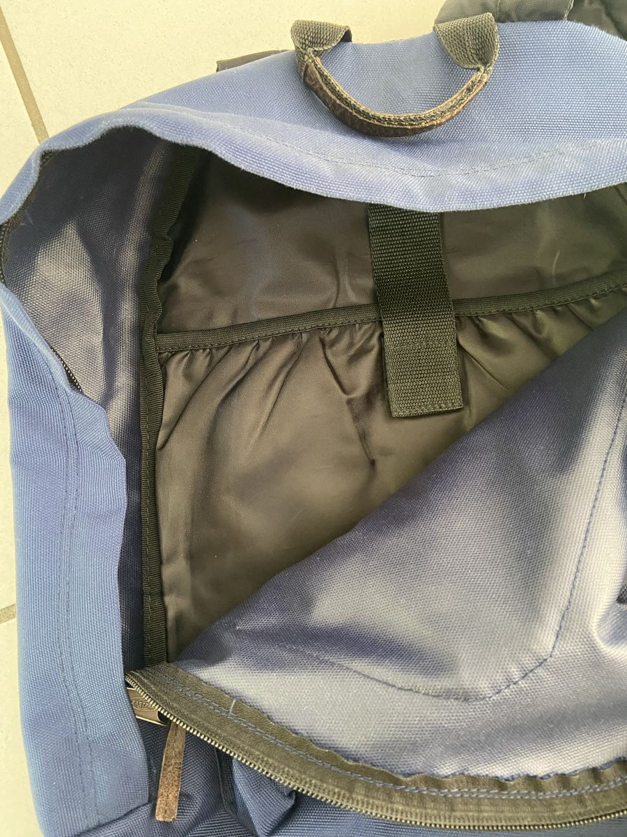 Eastpak Sacs à dos: Robuster Eastpak Rucksack – D'occasion à Muttenz par Tonsorten 1