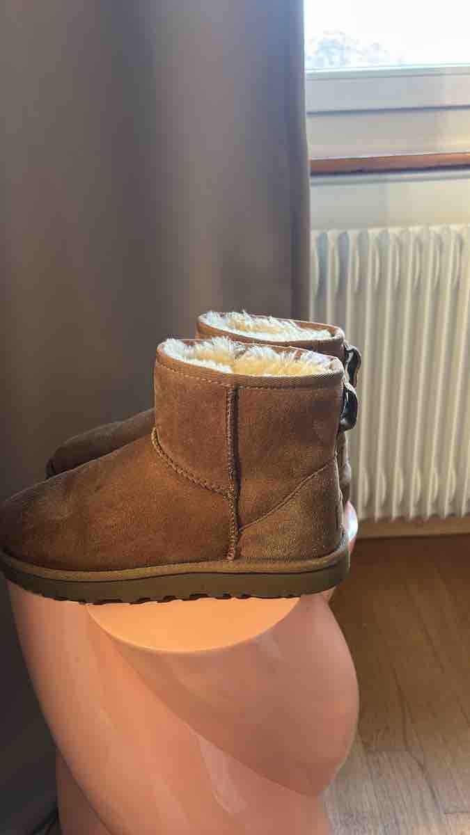 Ugg Scarpe da donna: Winterschuhe UGG Leder braun Grösse 38 – Usato da zuerich venduto da rotezora03 2