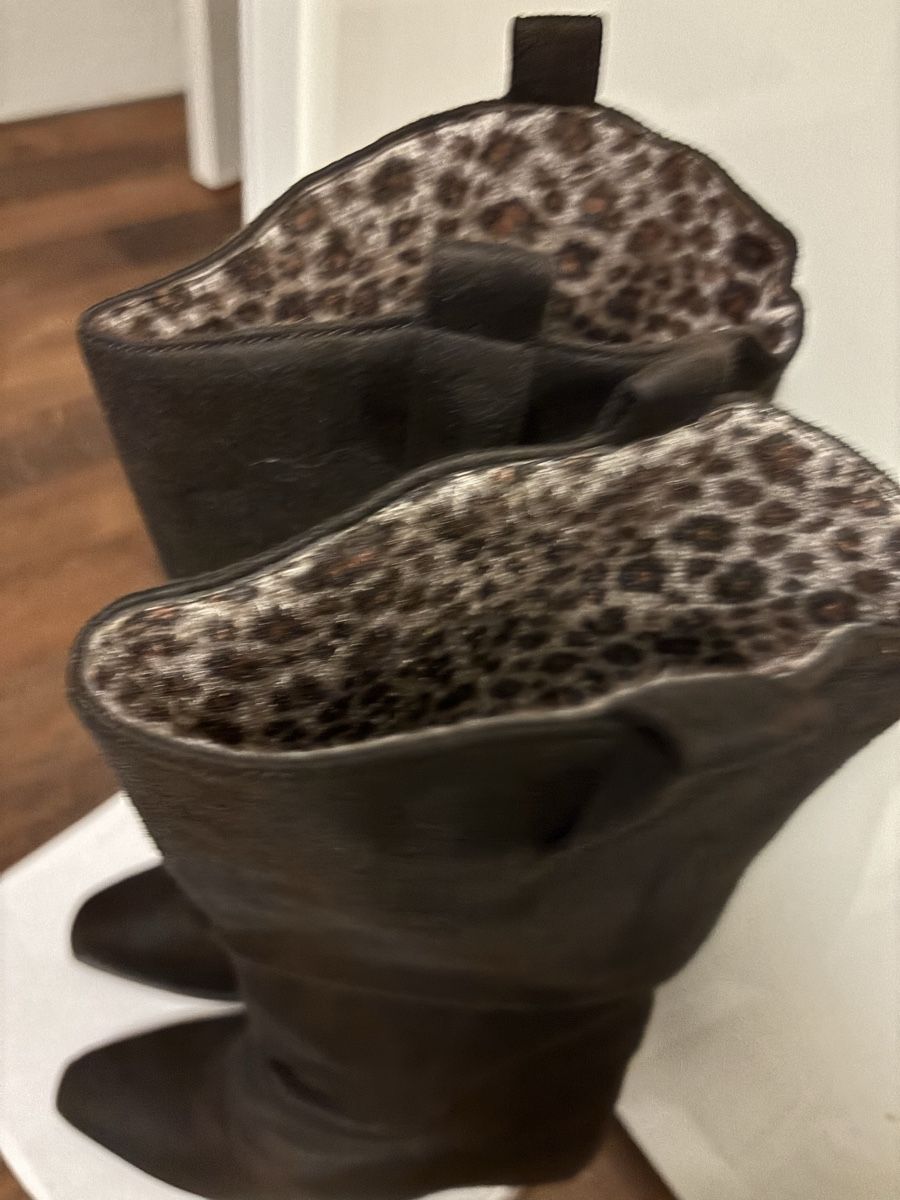 Chaussures femmes: Schwarze Stiefel, Damen – Neuf avec emballage d'origine à Arbon par Ursula_566 2