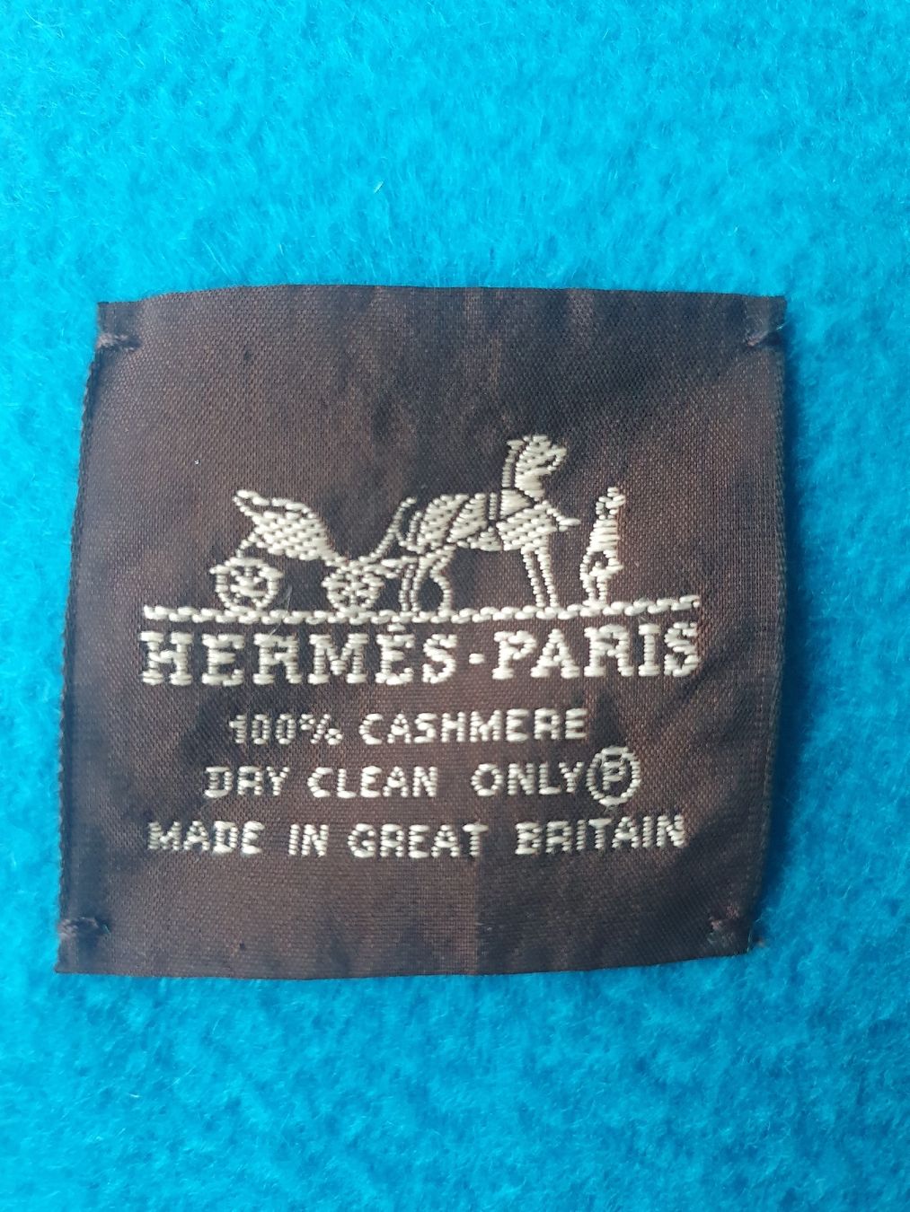 Hermès Foulard & Sciarpe: Châle Hermès authentique 100% cachemire – Usato da Carouge GE venduto da bub_c8hk 1