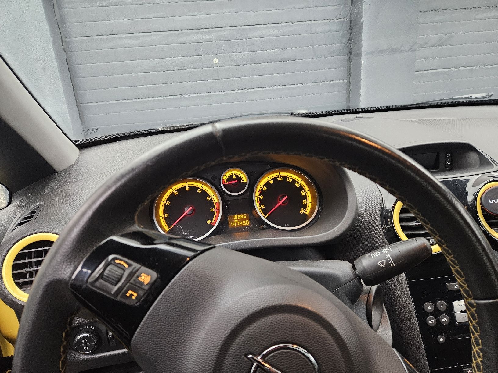 Opel Autos: Opel Corsa 1.4L 2011 – Gebraucht aus Broc von ate_6svb 7
