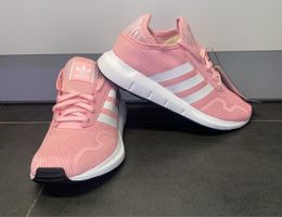 Sale heute: Adidas Swift Run Gr.40 (NEU)