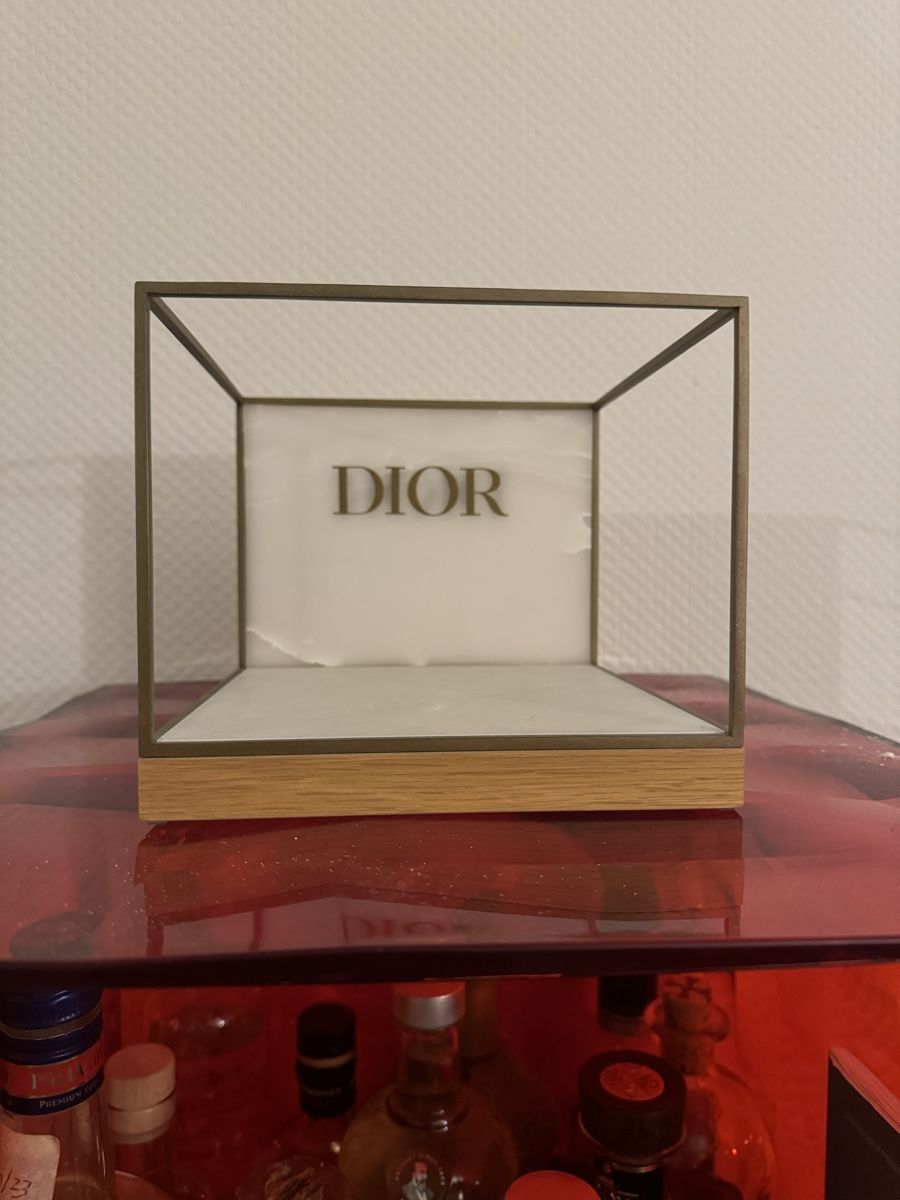Portagioie: Présentoir Dior officiel – Nuovo e nell'imballaggio originale da Neuchatel venduto da mar_9blm