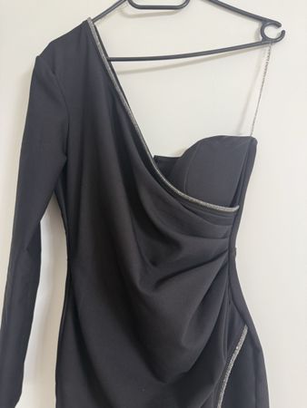 Kleid Schwarz