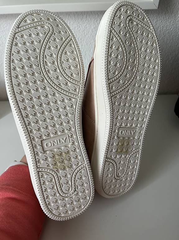 Only Scarpe da donna: Sneakers von Only, Grösse 40 – Nuovo (secondo la descrizione) da Erlinsbach SO venduto da hallon480 3