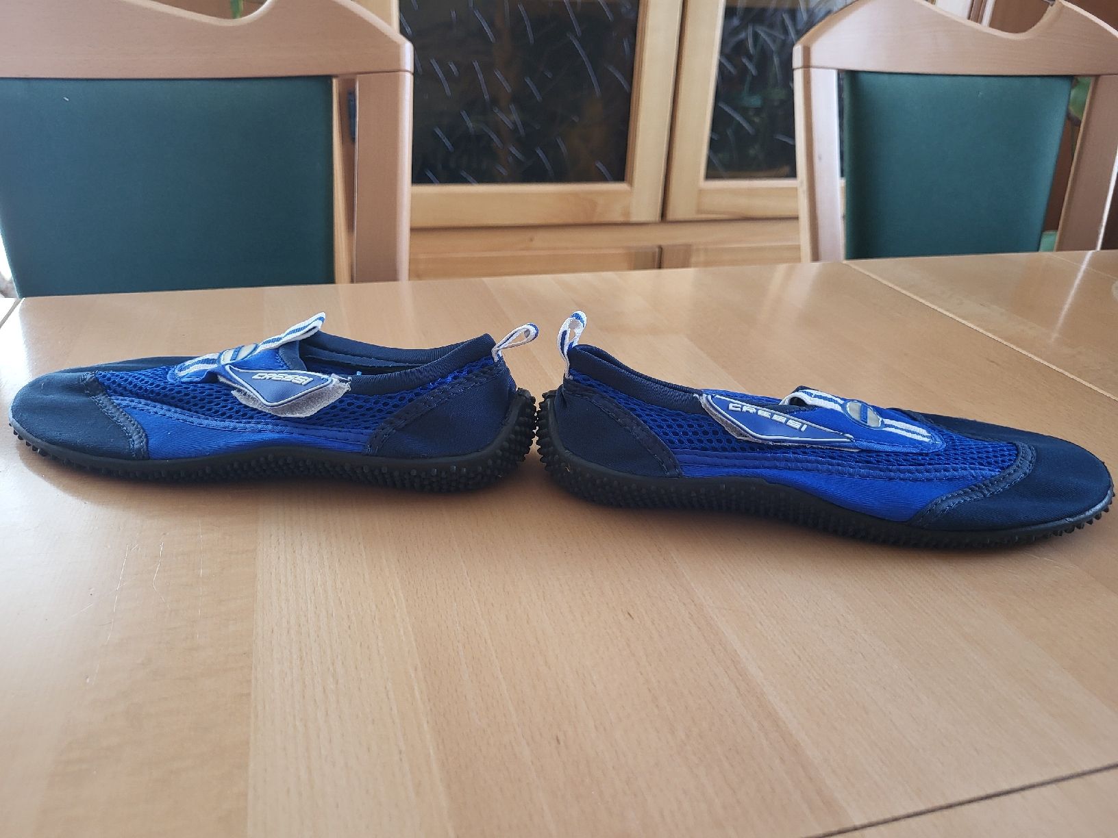 Scarpe da uomo: Neopren Schuhe Gr. 36 – Usato da Dürrenäsch venduto da DanaW01 1