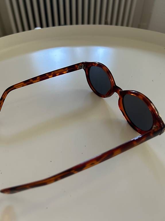 Brillen & Gläser: Sonnenbrille – Gebraucht aus Bern von michellemias 3