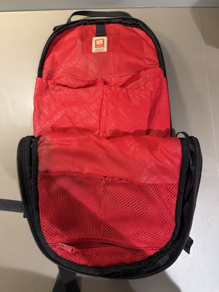Burton Zaini: Black Burton Backpack used condition – Usato da Thalwil venduto da Michael8800 2