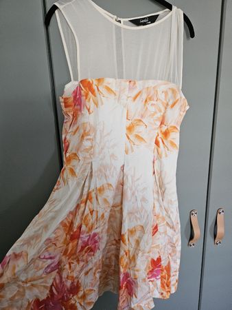 Très belle robe pour un mariage