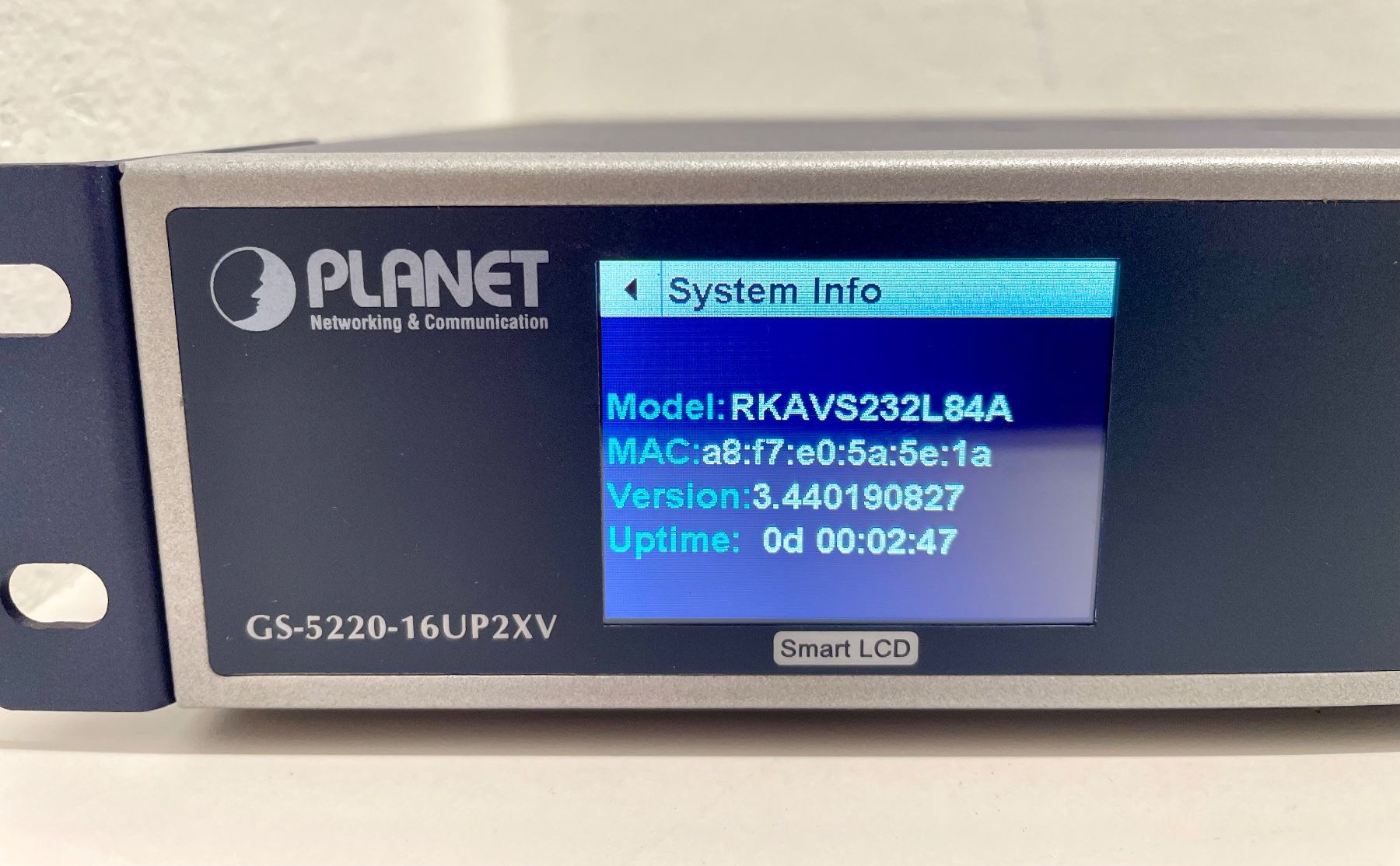 Hub & Switch: Planet GS-5220-16UP2XV PoE Switch – Usato da Niederdorf venduto da LeptonAG 2