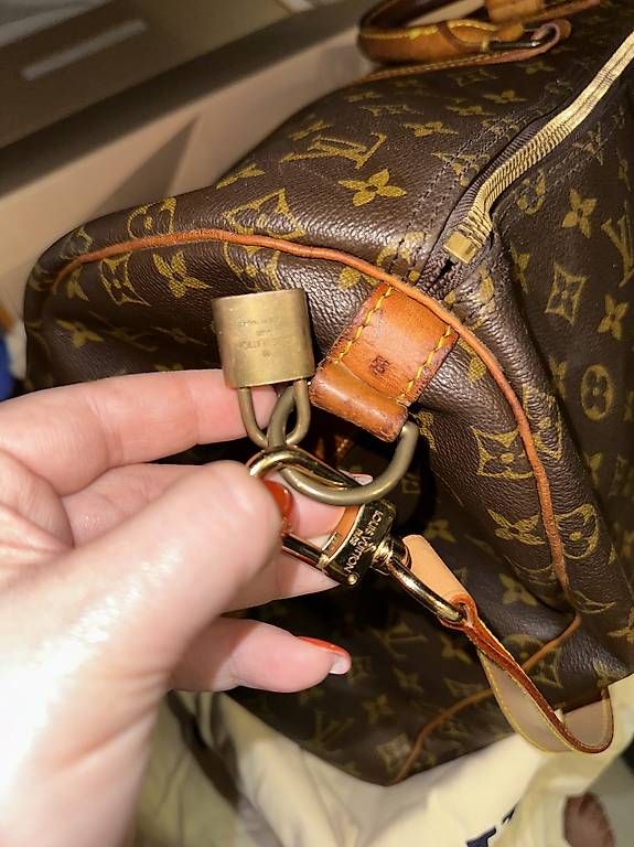 Louis Vuitton Borse: Louis Vuitton Keepall 55 Bandoulière Monogram Canvas – Usato da Winterthur venduto da MacMacH 3