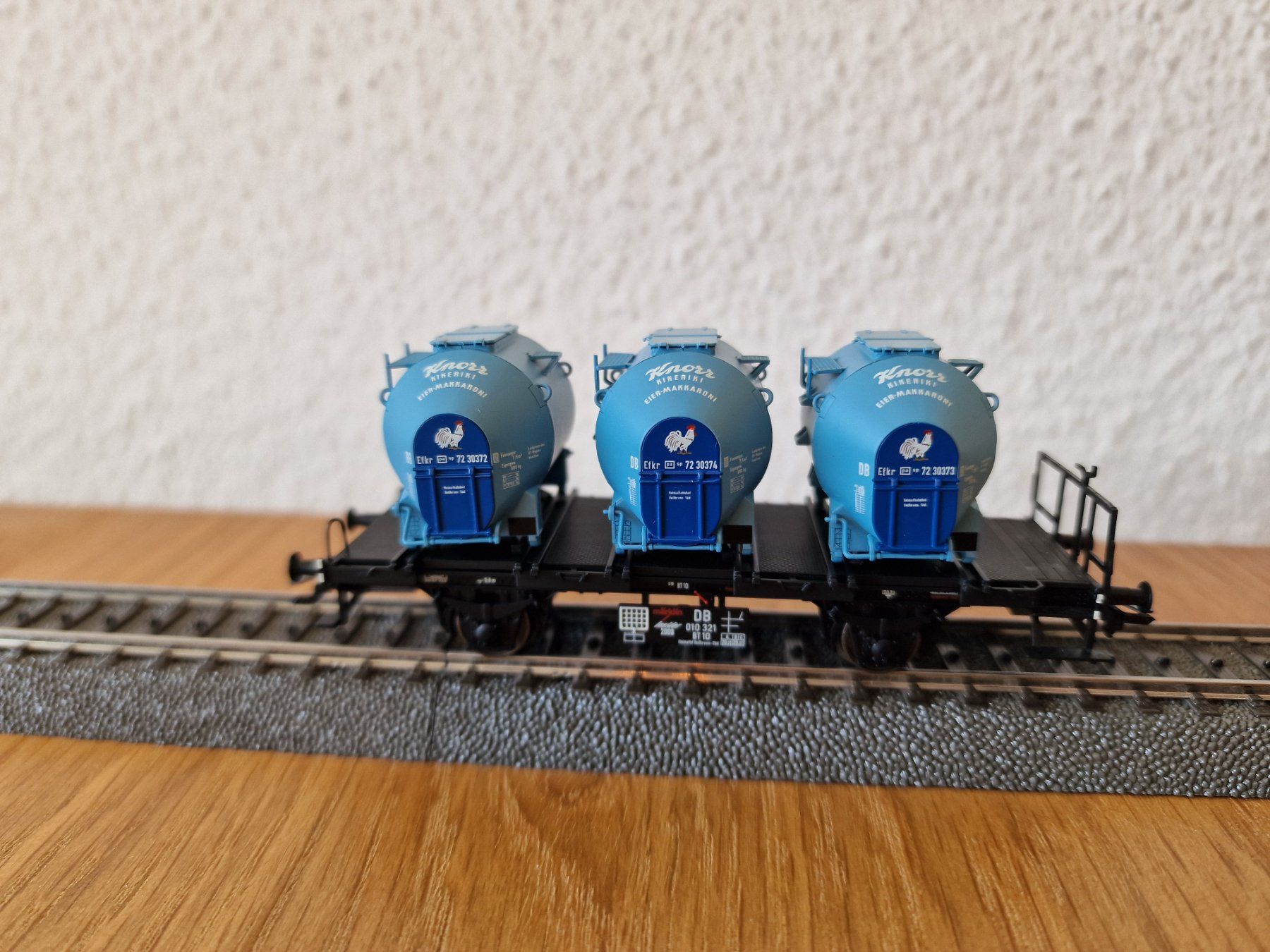Märklin Modellini di ferrovie: DB Güterwagen Knorr H0 – Usato da Matten b. Interlaken venduto da lor_hr9w 1