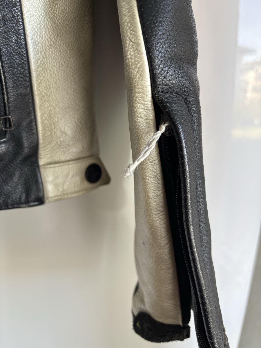Dainese Jacken: Dainese Motorrad Jacke, Leder, Grösse 48 – Gebraucht aus Dübendorf von mba_5yvw 6
