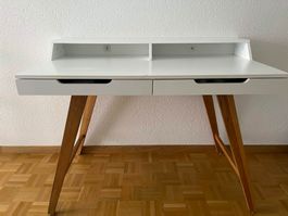 Schreibtisch weiss Holzbeine 2 Schubladen gut erhalten