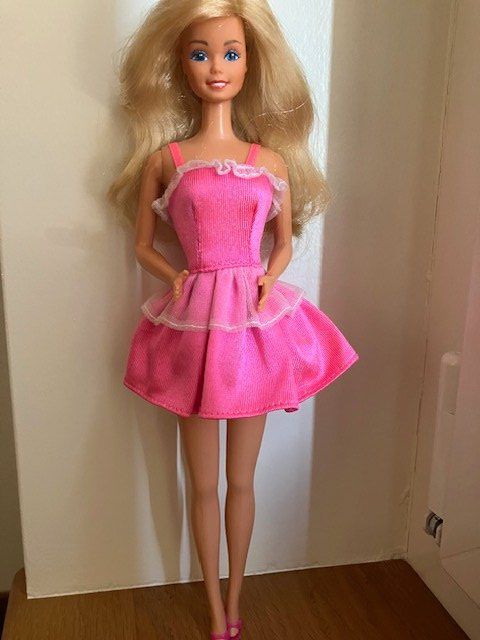 Bambole: Robe Barbie orignale – Usato da Les Ponts-de-Martel venduto da Jolisa