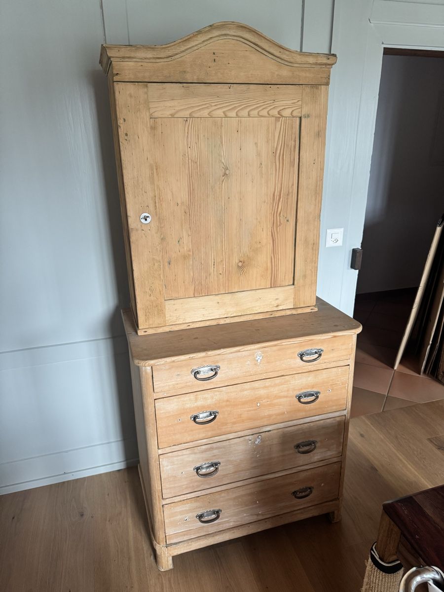 Commodes: Antike Kommode Tannenholz – D'occasion à Alchenstorf par nad_xwf2