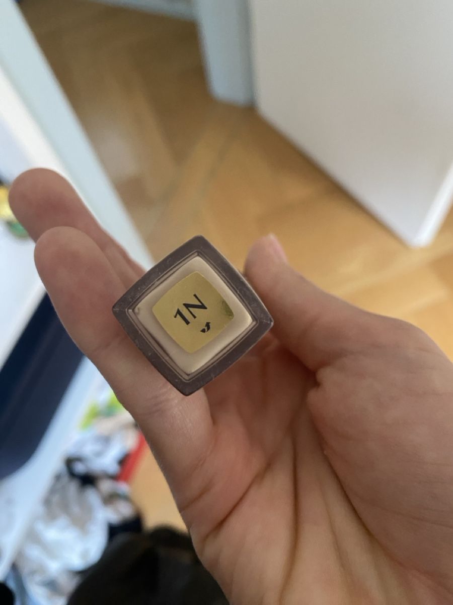 Estée Lauder Make-up: Estée Lauder Double Wear Anti-cernes - 1N Light – Usato da Vésenaz venduto da gau_v6pf 1