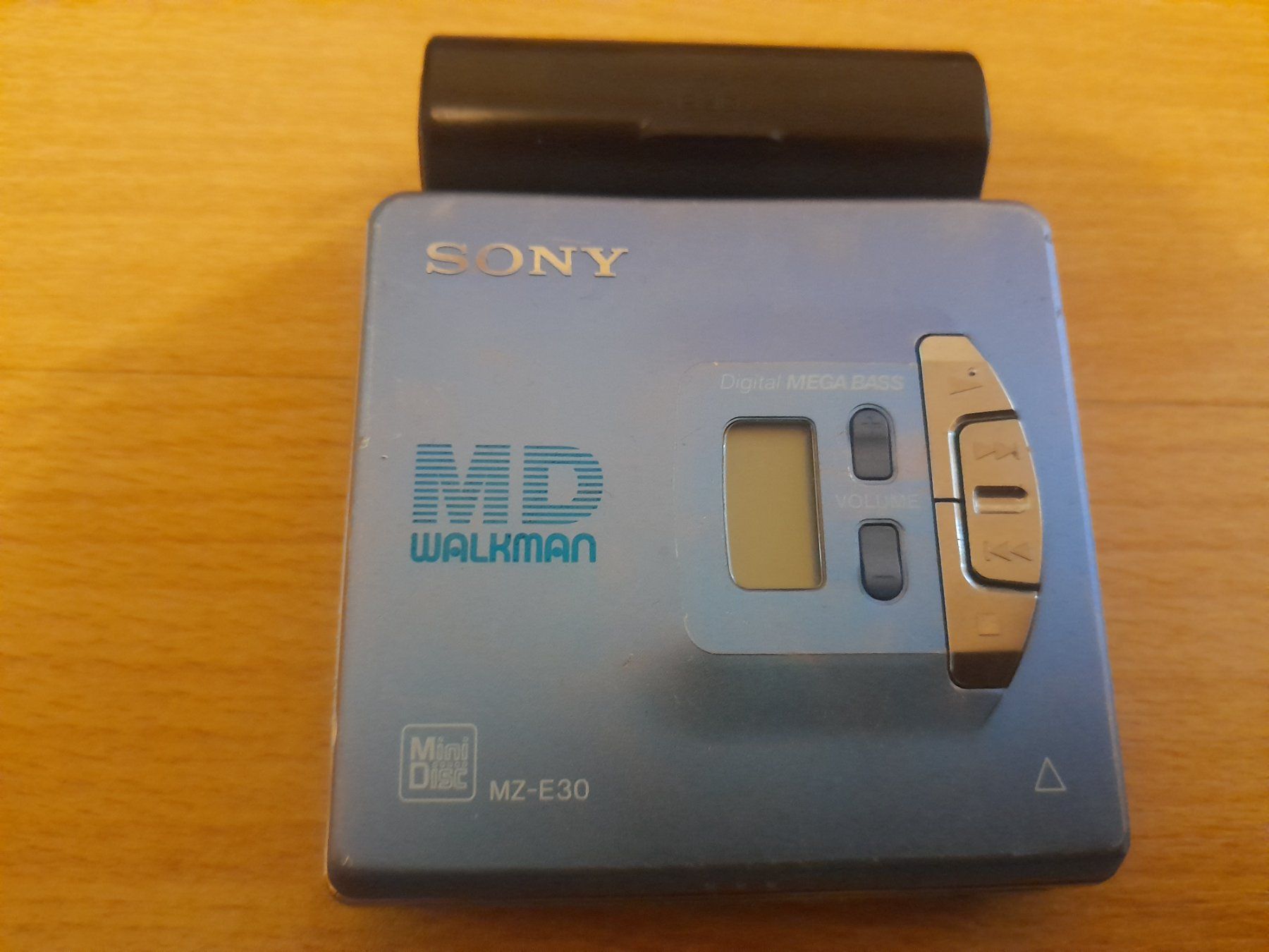 Sony Minidisc: Sony Mini Disc Walkman MZ-E30 Blau – Usato da Lustmühle venduto da chevi03