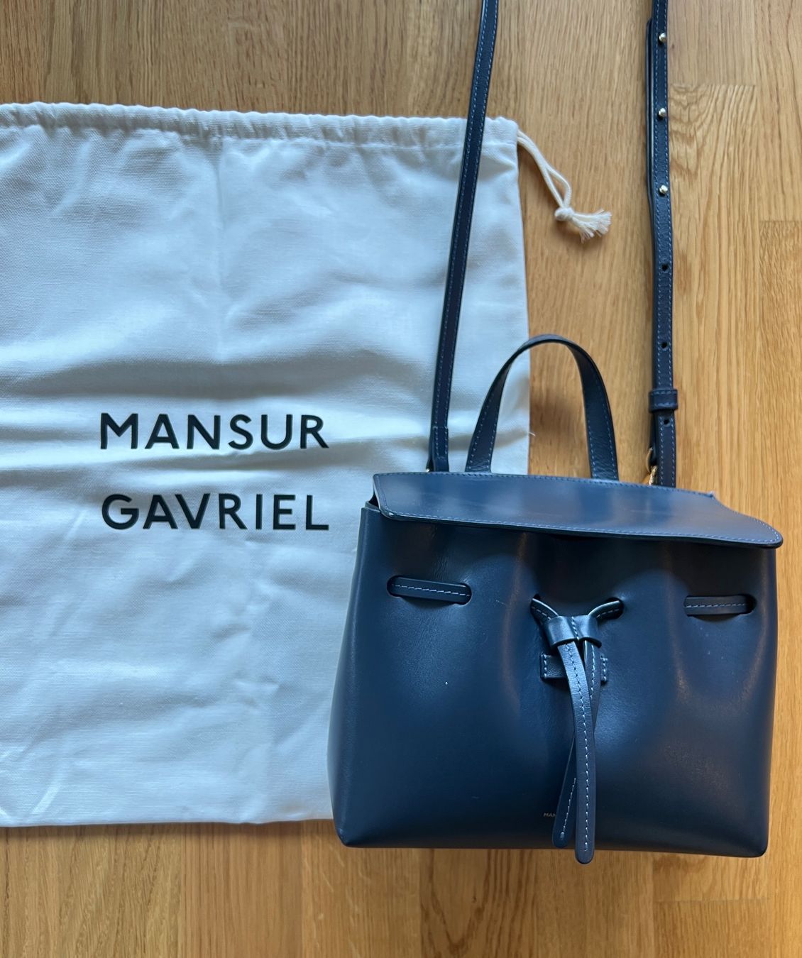 Mansur Gavriel Borse da donna: Mansur Gavriel Mini Lady Bag – Nuovo (secondo la descrizione) da Küsnacht ZH venduto da jeli9 1