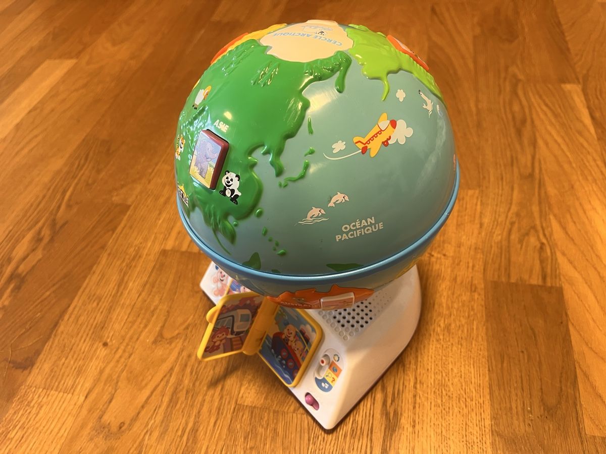 Fisher-Price Spielzeuge: Globe Fisher Price – Gebraucht aus Tafers von gen_9jsb 1
