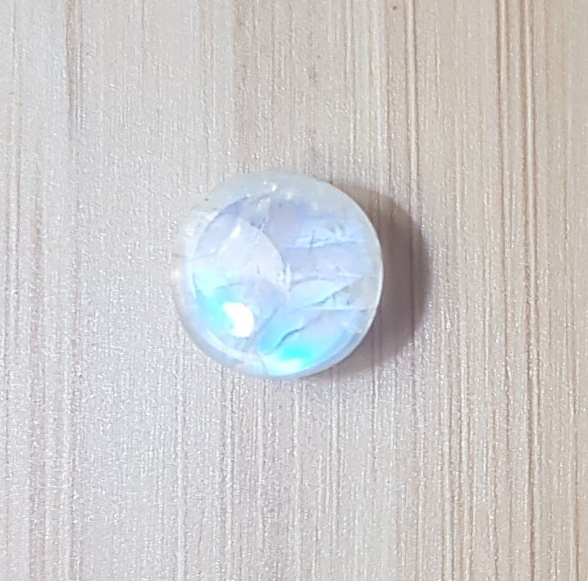 Edelsteine: Regenbogen mondstein 2.5ct – Neu und originalverpackt aus zuerich von Jewlsdesign 1