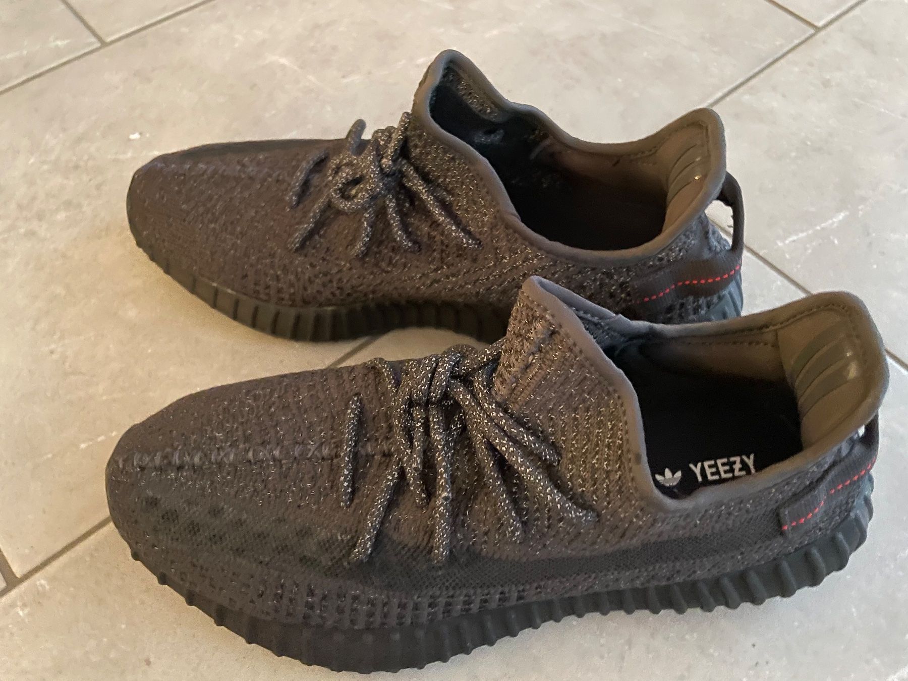 Adidas Scarpe da uomo: adidas Yeezy Boost 350 V2 Static Black – Nuovo (secondo la descrizione) da Wilen b. Wollerau venduto da LastChance22 4