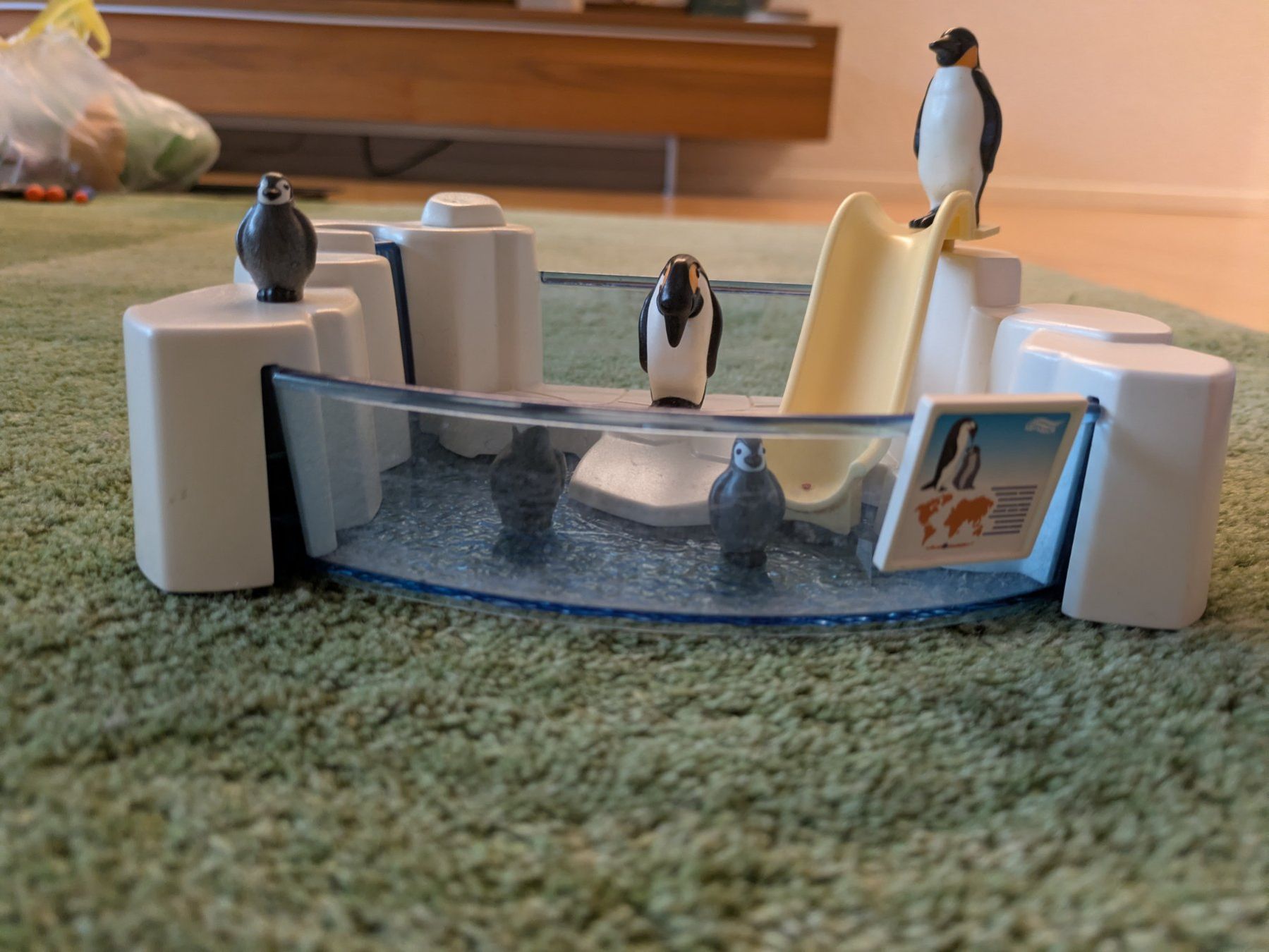 Playmobil Giocattoli: playmobil Pinguinbecken – Usato da Olten venduto da Siegente
