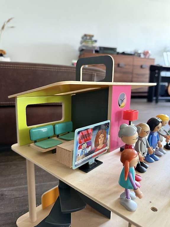 Case e mobili per bambole: Puppenhaus – Usato da Gibswil venduto da mel_x5qv 2