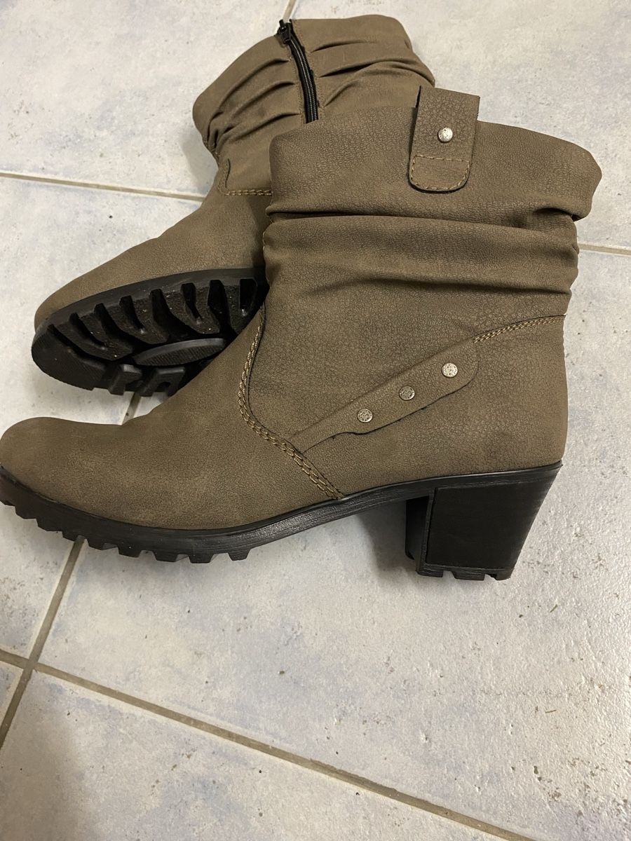 Scarpe da donna: Neue Ricker Stiefeletten 41 – Nuovo e nell'imballaggio originale da Kreuzlingen venduto da Lukma64