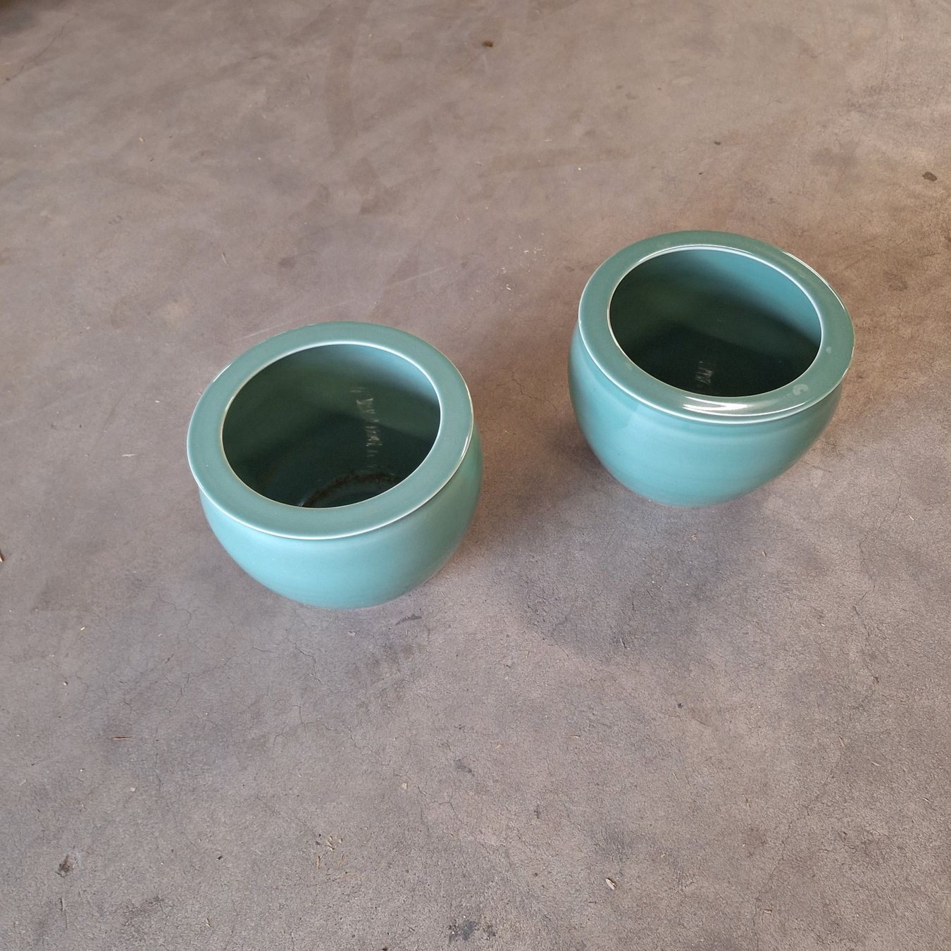Pots de fleurs: Blumentopf 2 Stk. 31x37 cm – D'occasion à Bülach par blackhawk21