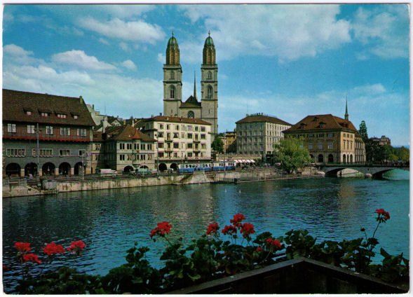 Cartoline postali: Zürich - An der Limat, Das Grossmünster – Usato da Binningen venduto da Mountainrider