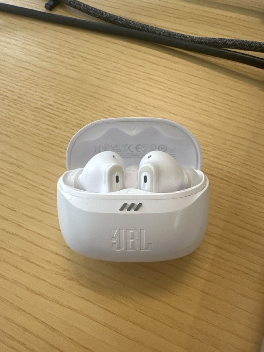 JBL Cuffie: JBL Tune Beam 2 Kopfhörer – Usato da Zürich venduto da jan_h6g7