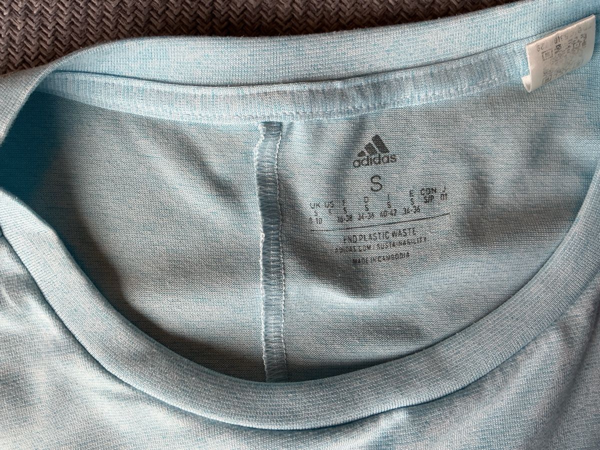 Adidas Top: Adidas Crop Top  [[Grösse S] – Usato da Kilchberg ZH venduto da nad_6dwp 4
