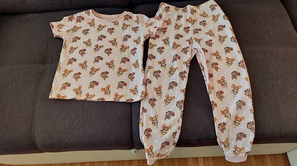 Pigiama & Simili: Mädchenpyjama Gr.116 – Usato da Fahrweid venduto da iva_t2wl