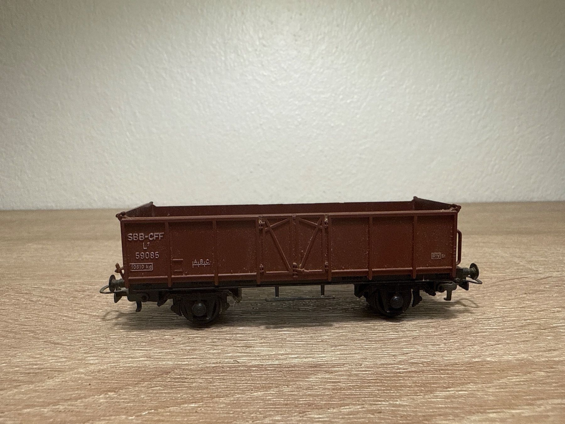 Kleinbahn Modellini di ferrovie: Kleinbahn Güterwagen SBB H0 (78) – Usato da St-Aubin-Sauges venduto da Lo_Go