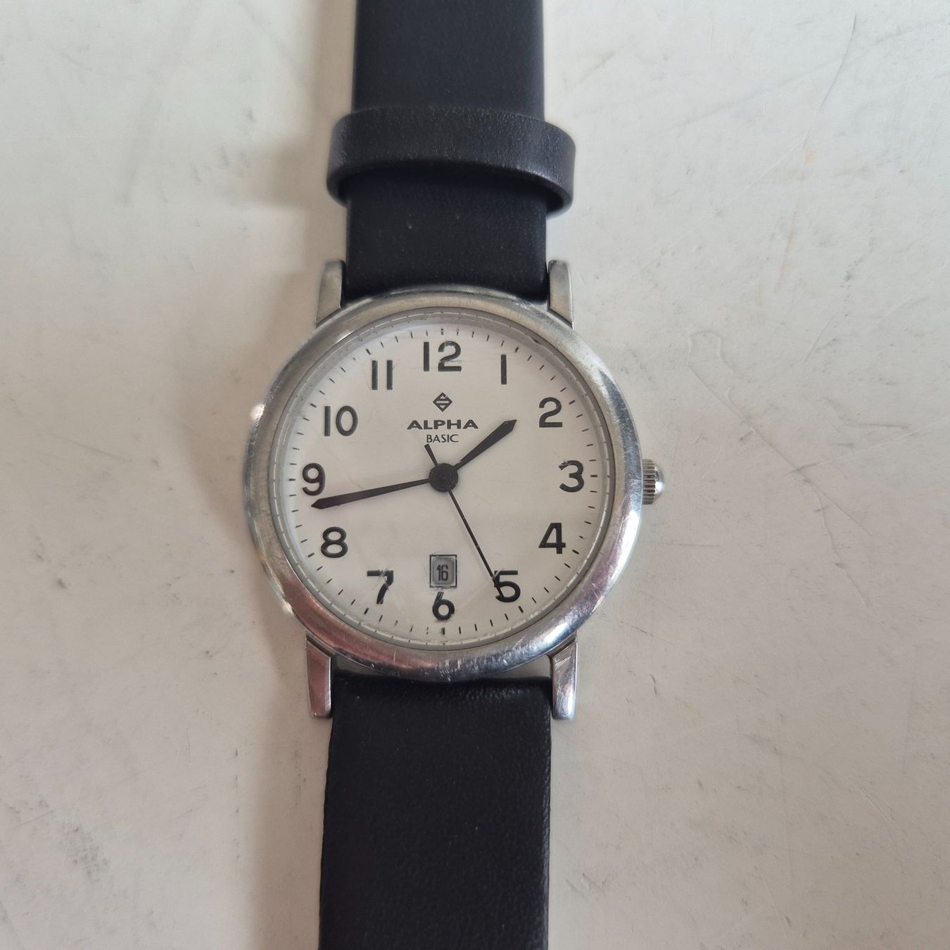 Uhren: Vintage Alpha Basic Watch Armbanduhr Uhr mit Lederarmband – Defekt aus Nottwil von Wondewa-Shop 1