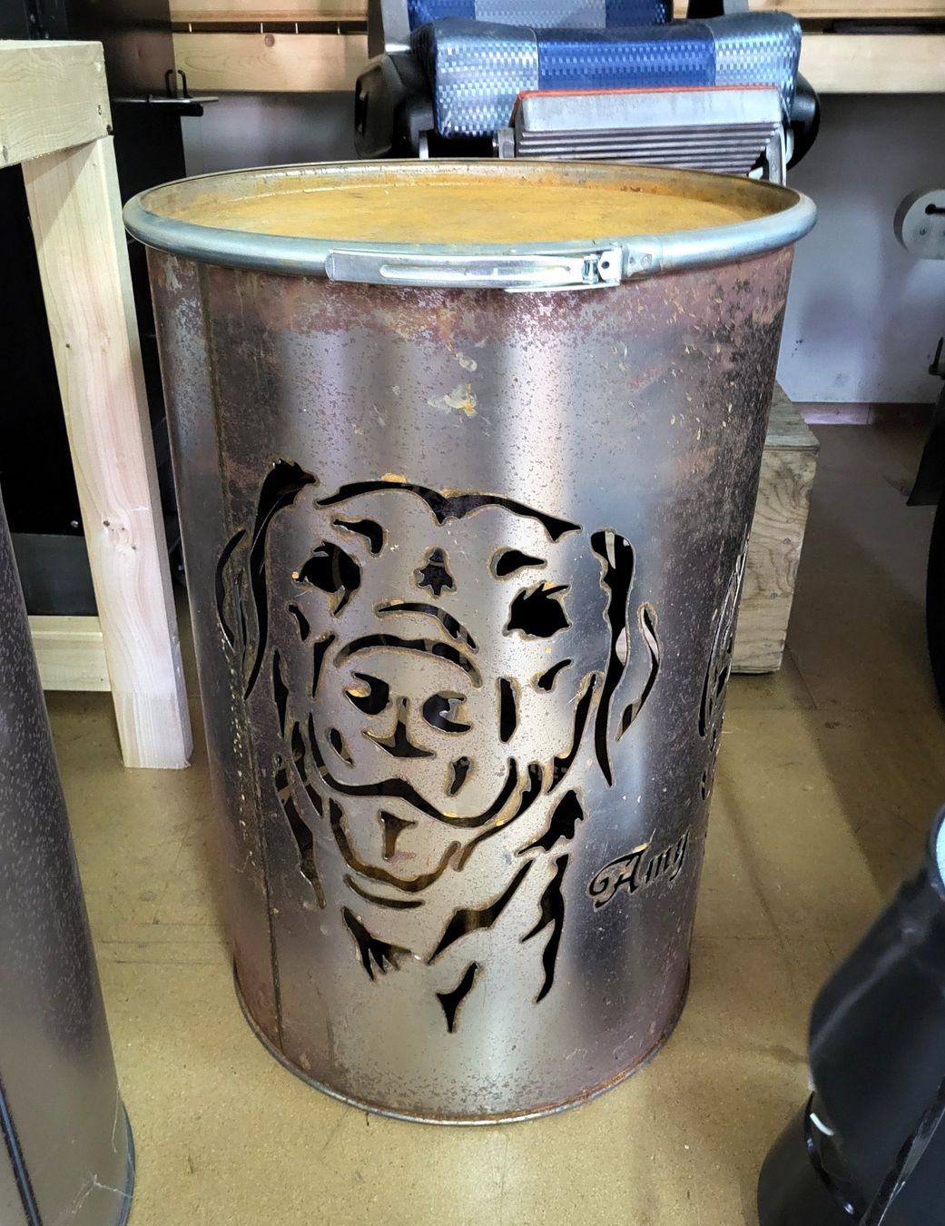 Accessori: Feuertonne Metallfass Hund – Nuovo (secondo la descrizione) da Diessenhofen venduto da Osio