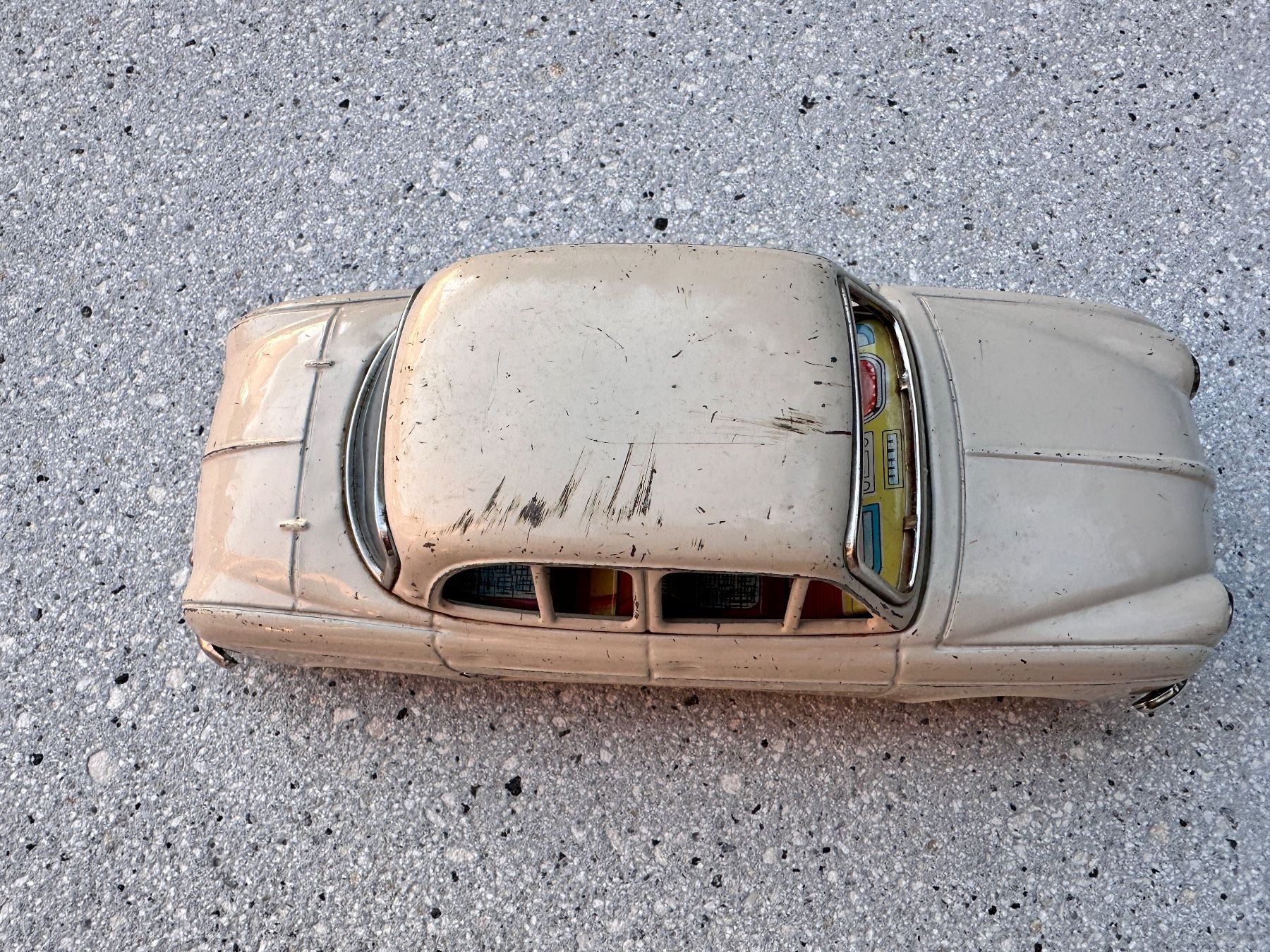 Jouets: Blechauto Renault Dauphine – Défectueux à Seuzach par Jage 3