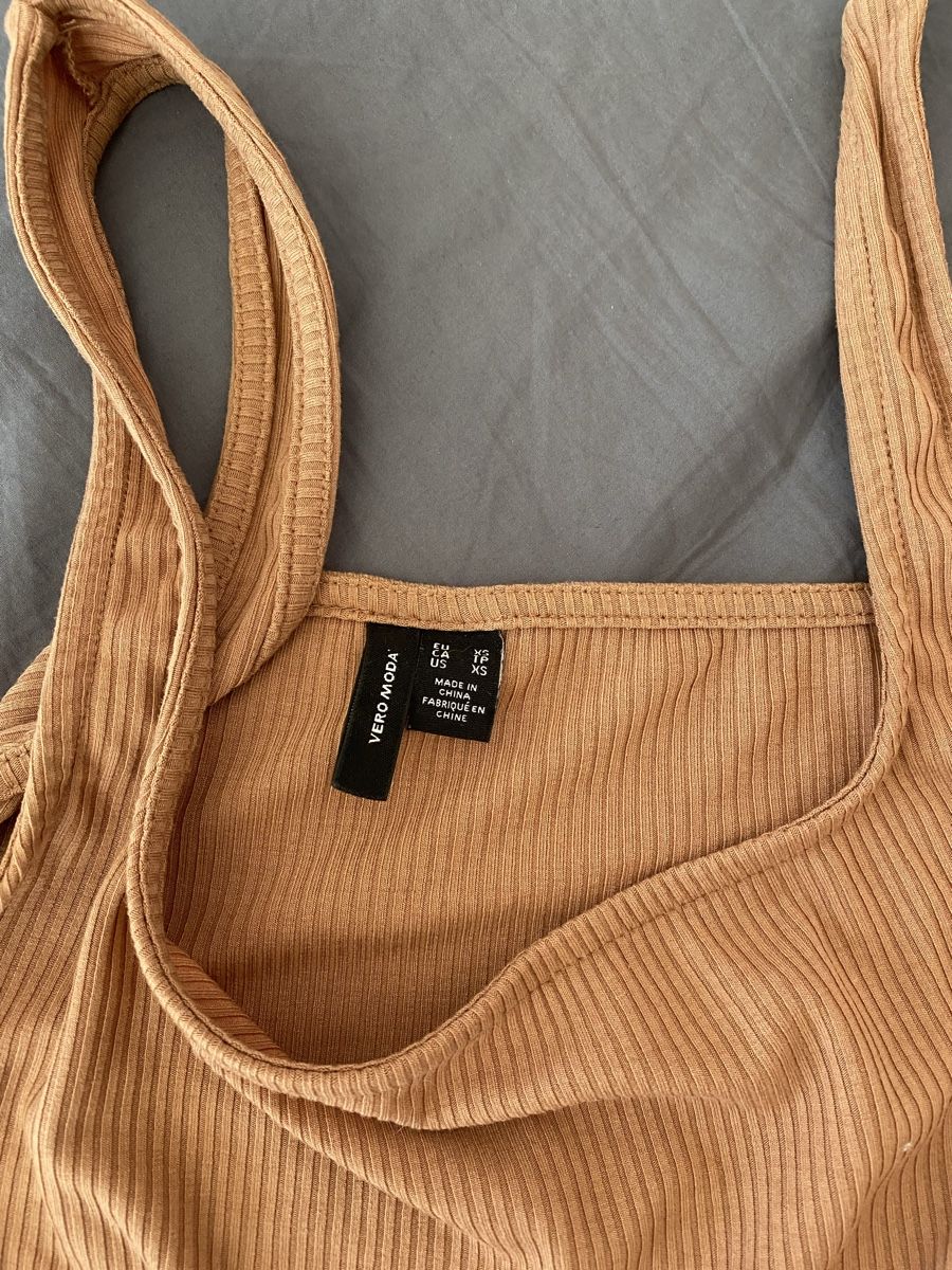 Vero Moda Top: Crop Top von Vero Moda – Usato da Huttwil venduto da mandala123 3