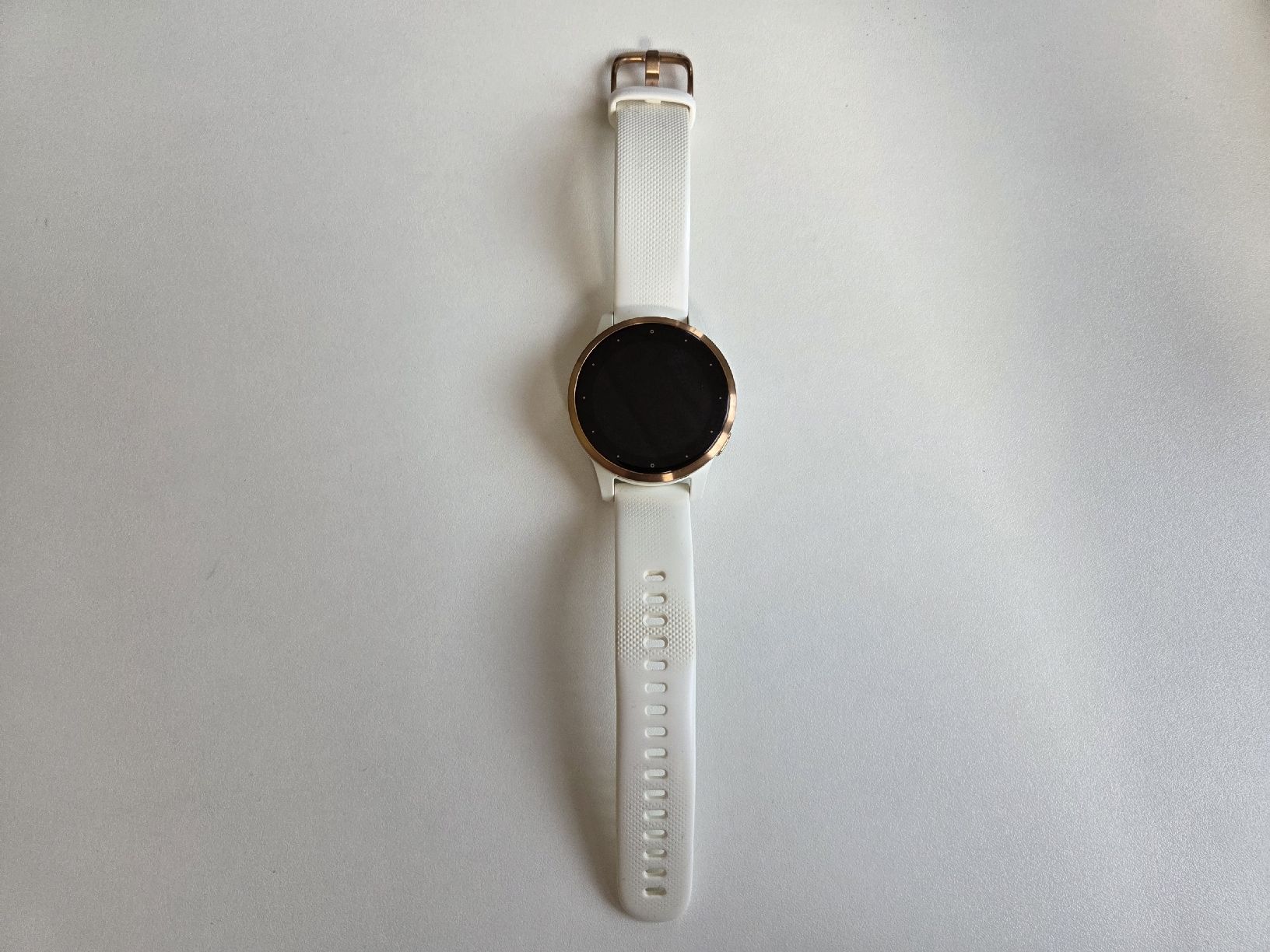 Garmin Smartwatch: Garmin Vivoactive 4s (défectueuse) et accessoires  – Defekt aus Vuisternens-devant-Romont von Deah10203