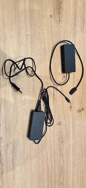 Microsoft Dockingstation: Microsoft Surface Docking Station – Gebraucht aus Winterthur von Masterdan 1