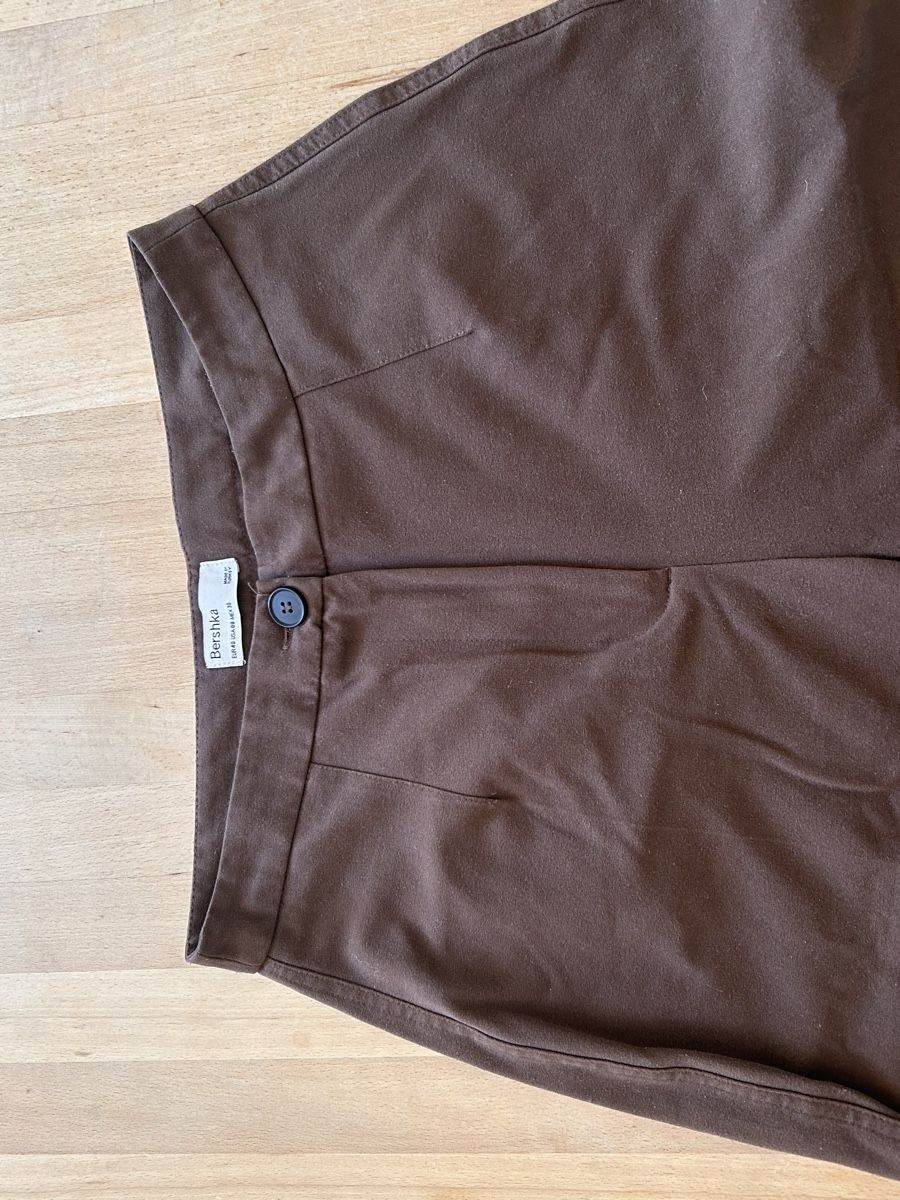 Bershka Pantaloni: Stoffhose – Usato da Bern venduto da liv_w6c6 1