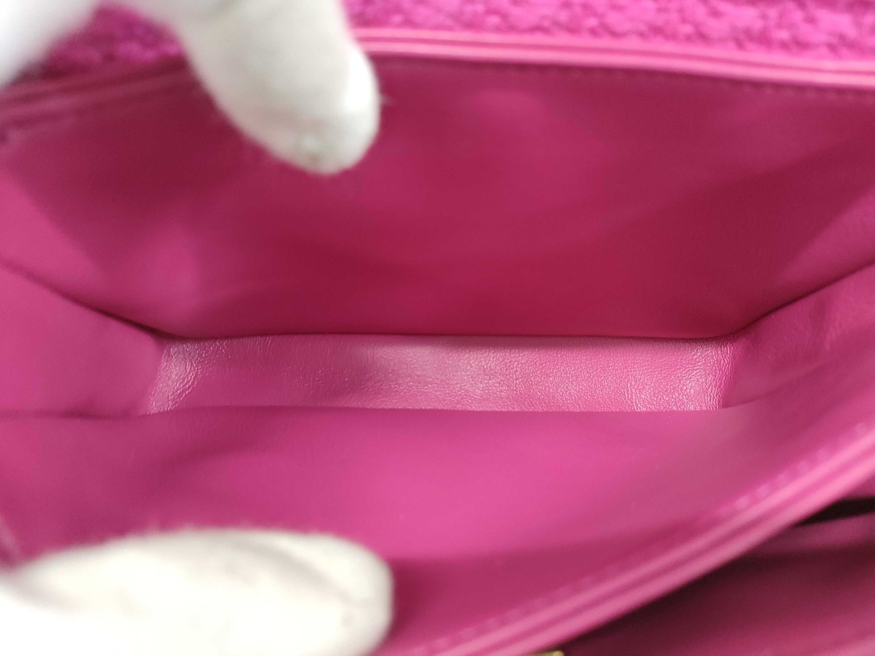 Chanel Taschen für Damen: Luxuriöse Chanel Mini Bijoux Flap Bag – Gebraucht aus St. Gallen von Love_Luxury 6