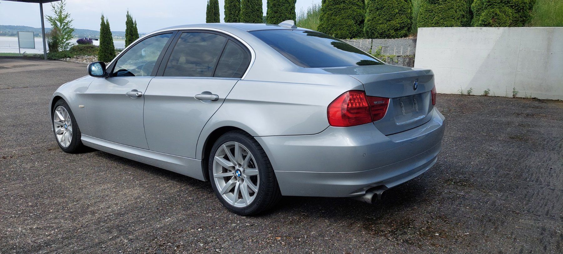 BMW Automobili: BMW 330i – Usato da Weinfelden venduto da Dtanimals226