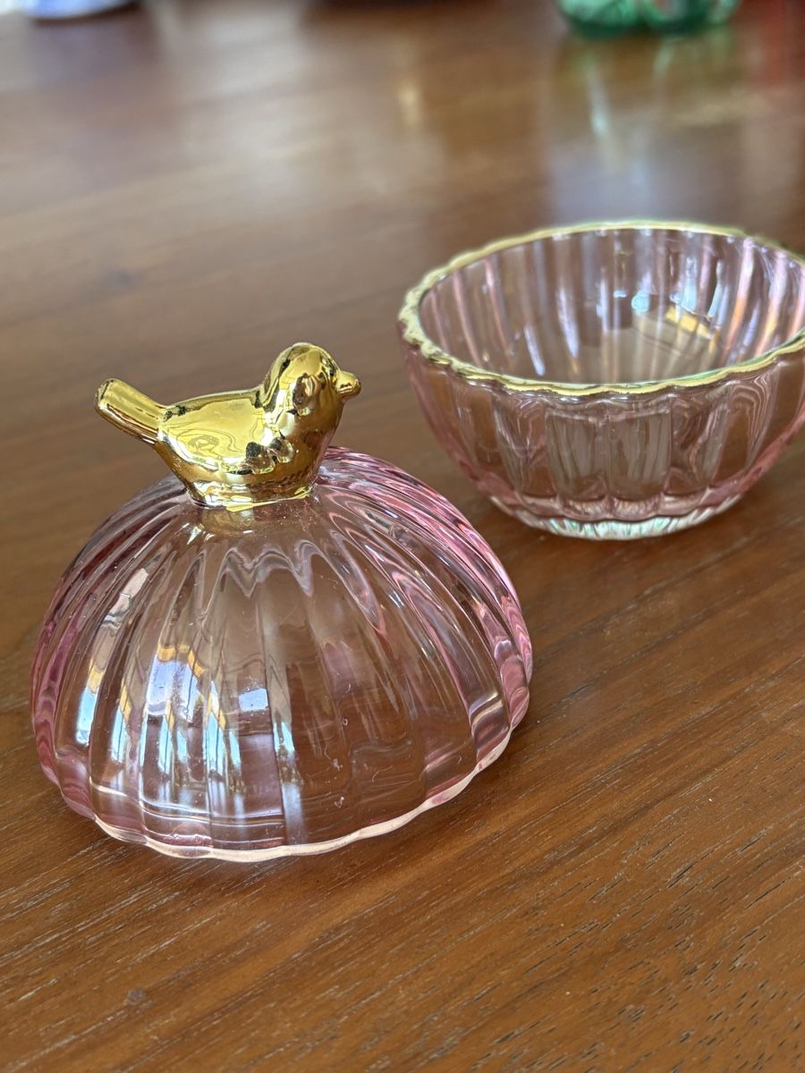 Tutte le decorazioni: Glas Dose mit Vogel goldfarben Rosa gerippt – Usato da Suhr venduto da an-na. 1