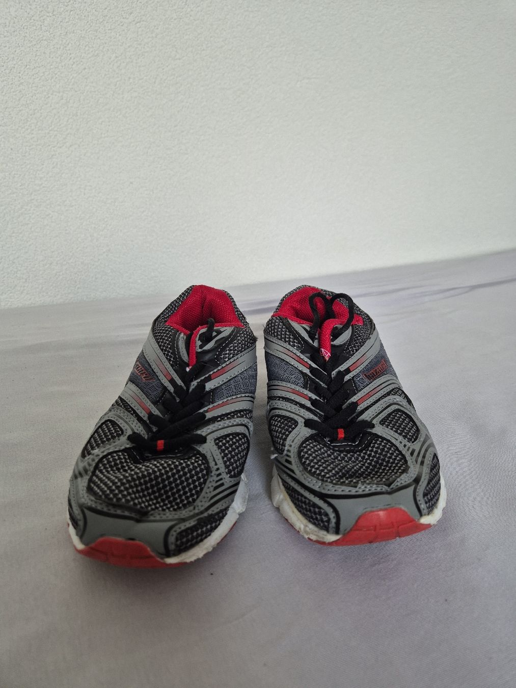 Scarpe da donna: Turnschuhe – Usato da Hörhausen venduto da Nuage81