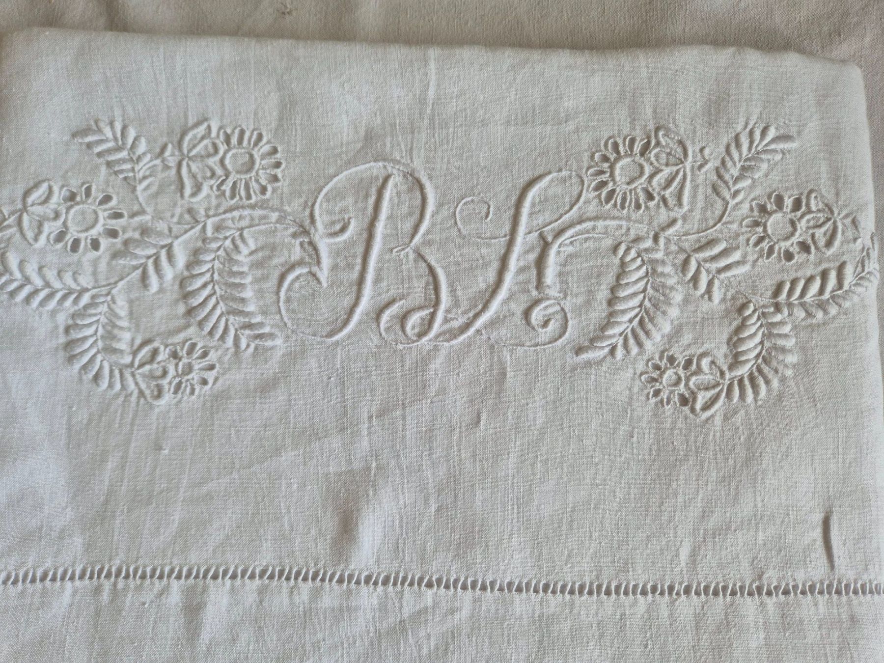 Biancheria da letto: Alte feine Leinen-Leintuch mit Monogramm BL, handbestickt – Usato da Bern venduto da aronari